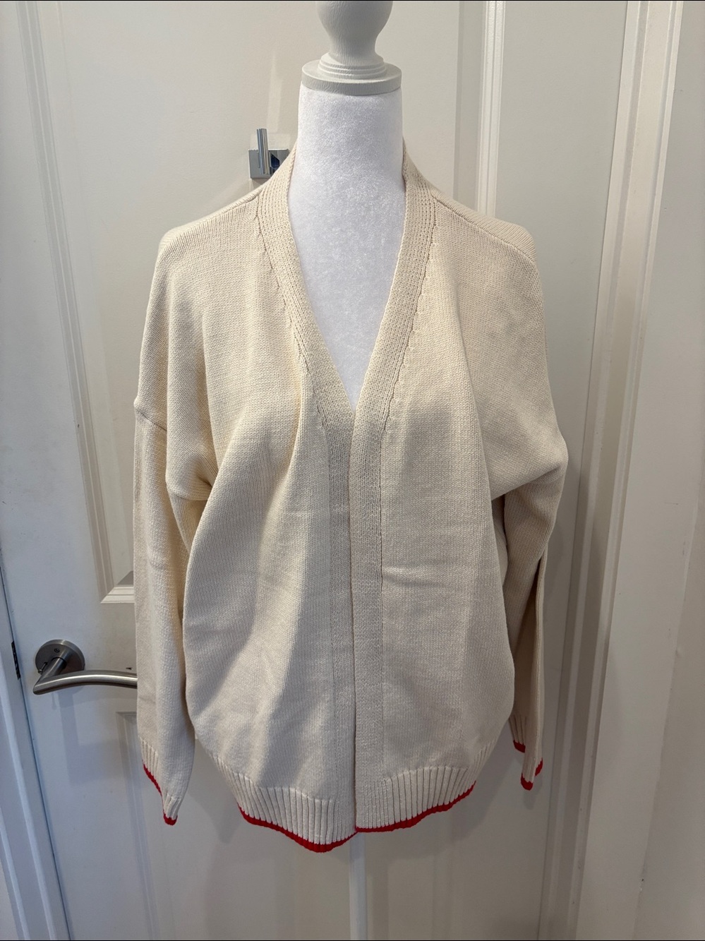 NWT Luna x Sol cream cardigan Sweater with Red Lobster Graphic - M - Picture 4 of 9